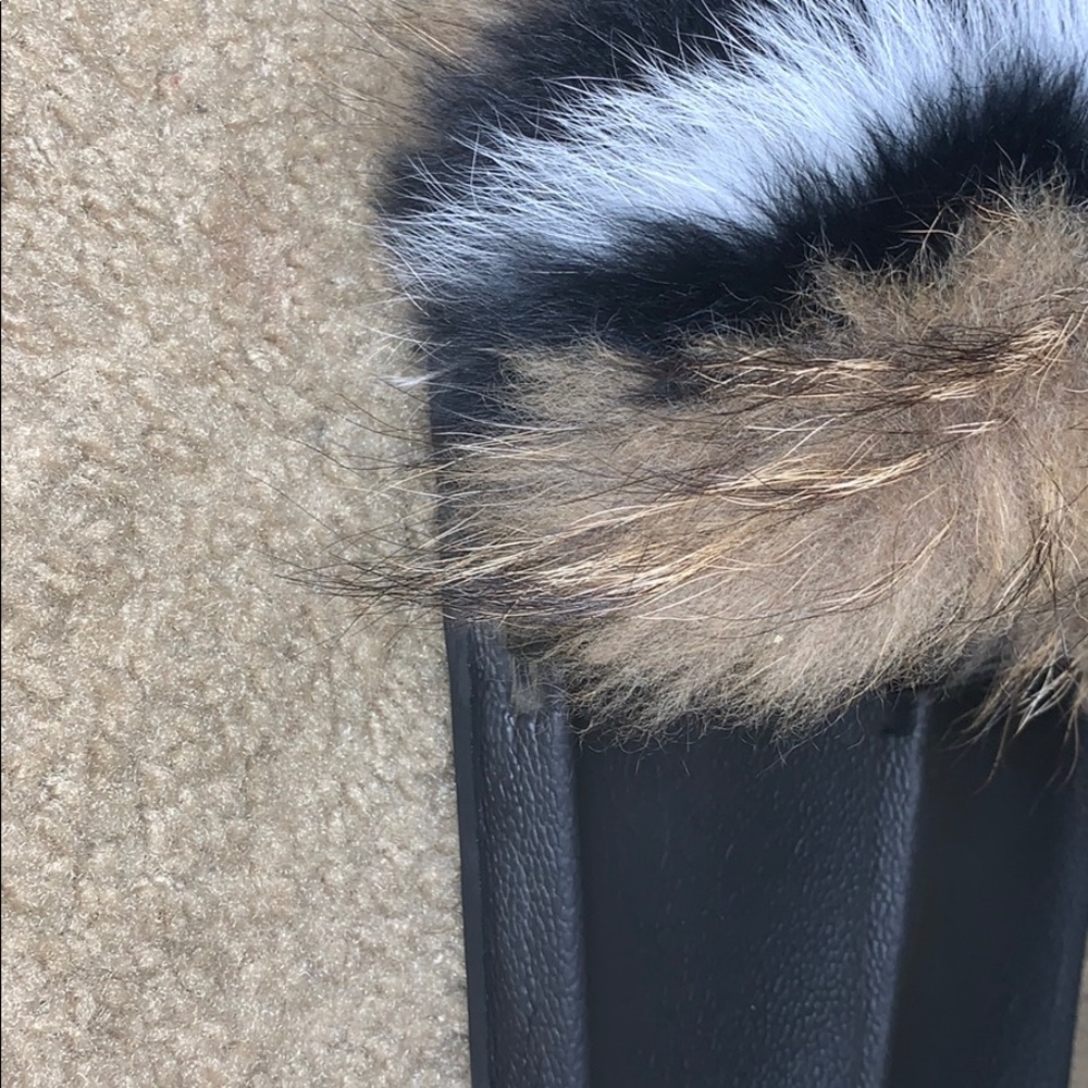 Fur slides - Picture 3 of 7